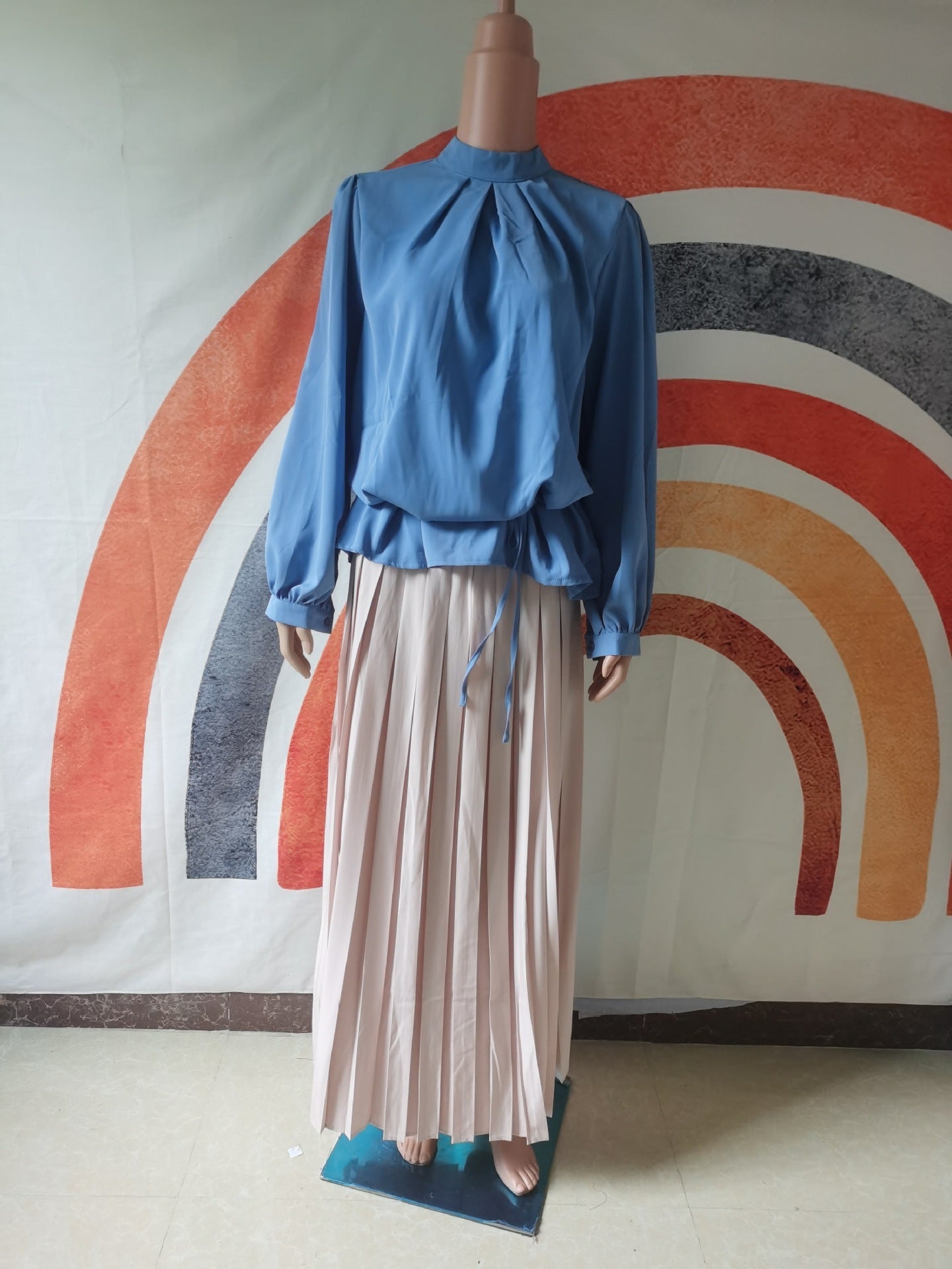 Pleated Skirt Suit Middle East Arab